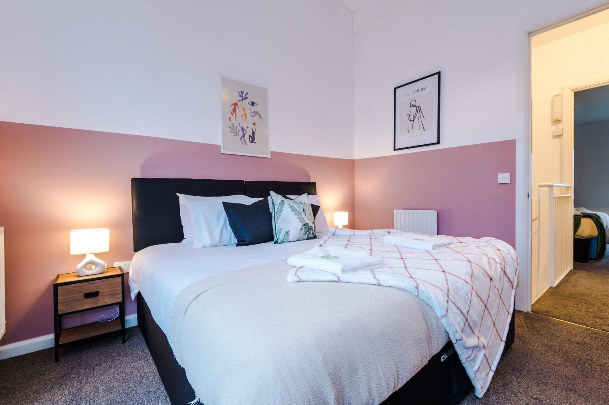 הוילה מנצ'סטר Rest&Recharge At A Spacious Townhouse By The Etihad מראה חיצוני תמונה
